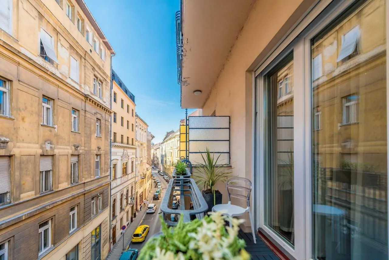 בודפשט Oasis Apartments - Liberty Bridge הונגריה