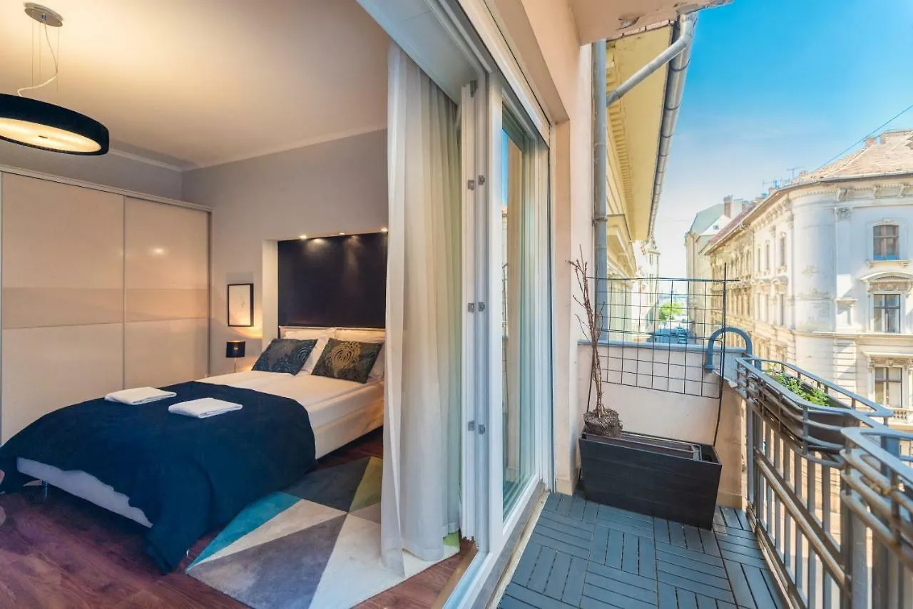 בודפשט Oasis Apartments - Liberty Bridge